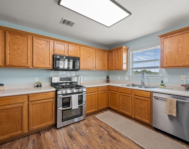 14908 Earl Grey Ln - Photo Thumbnail 11