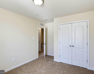 7224 Brinley Way - Photo Thumbnail 37