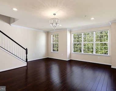 7224 Brinley Way - Photo Thumbnail 19