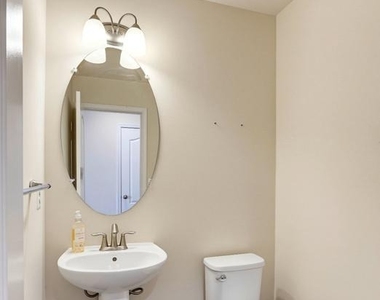 7224 Brinley Way - Photo Thumbnail 17