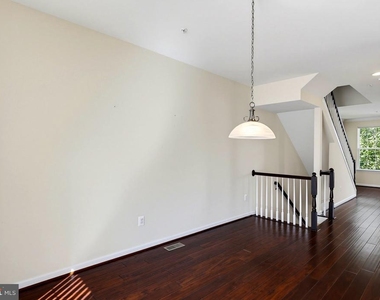 7224 Brinley Way - Photo Thumbnail 18
