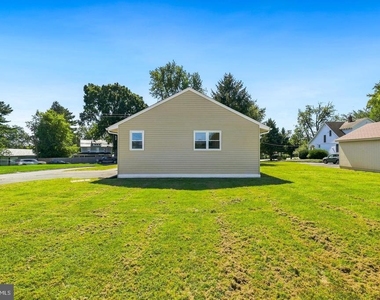 692 Ridge - Photo Thumbnail 29