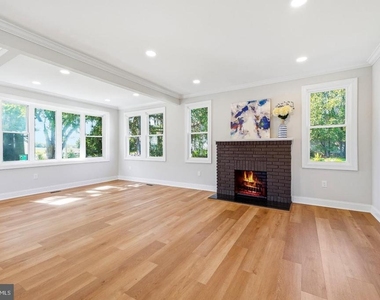 692 Ridge - Photo Thumbnail 5