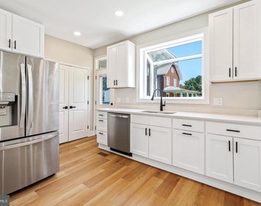 692 Ridge - Photo Thumbnail 9