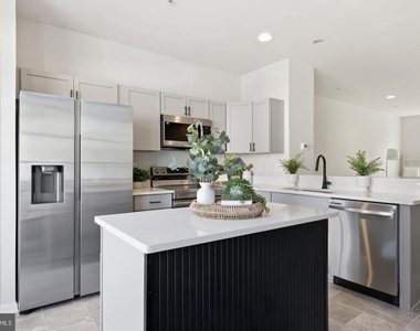 7109 Penny Lane - Photo Thumbnail 2