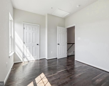 7109 Penny Lane - Photo Thumbnail 22