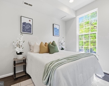 7109 Penny Lane - Photo Thumbnail 24