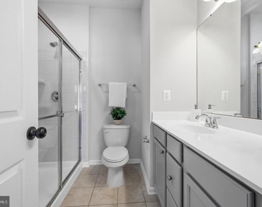 7109 Penny Lane - Photo Thumbnail 14
