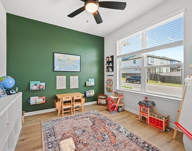 166 Twistleaf Dr - Photo Thumbnail 13