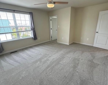 7154 Beaumont Place - Photo Thumbnail 24