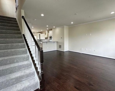 7154 Beaumont Place - Photo Thumbnail 20