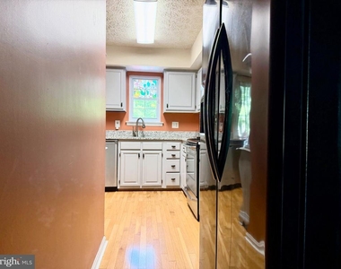 4333 Gilmer Court - Photo Thumbnail 8