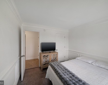 1122 Heaps Road - Photo Thumbnail 35