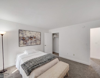1122 Heaps Road - Photo Thumbnail 37