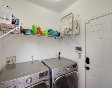 1122 Heaps Road - Photo Thumbnail 26