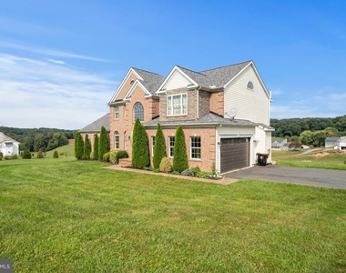 1122 Heaps Road - Photo Thumbnail 11