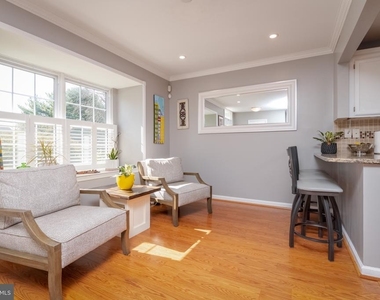 328 Sunray Court - Photo Thumbnail 1