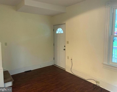 729 E D Street - Photo Thumbnail 3