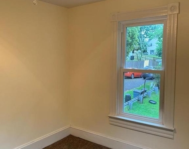 729 E D Street - Photo Thumbnail 18
