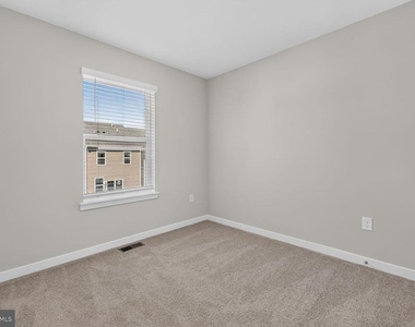 1558 Bentstalk Drive - Photo Thumbnail 19