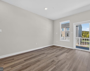 1558 Bentstalk Drive - Photo Thumbnail 12
