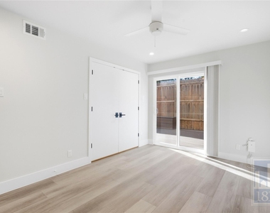 5304 Saint Georges Grn - Photo Thumbnail 12