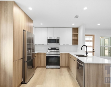 5304 Saint Georges Grn - Photo Thumbnail 4
