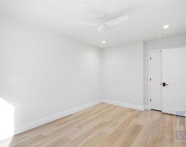 5304 Saint Georges Grn - Photo Thumbnail 11