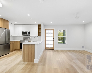 5304 Saint Georges Grn - Photo Thumbnail 2