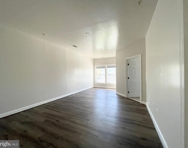3870 Carriage Hill Drive - Photo Thumbnail 23