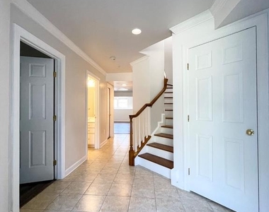 3870 Carriage Hill Drive - Photo Thumbnail 2