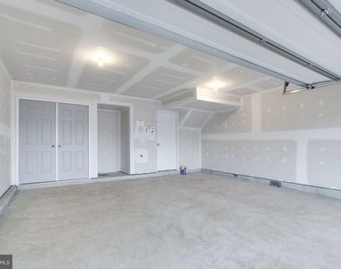 6225 Posey Street - Photo Thumbnail 32