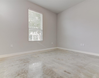 1904 Bunche Rd - Photo Thumbnail 19