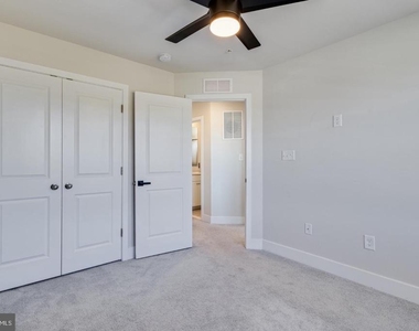 6894 Barrowfield Place - Photo Thumbnail 23