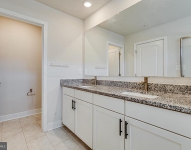 6894 Barrowfield Place - Photo Thumbnail 30