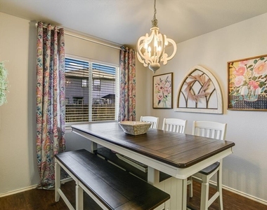 5012 Daymon Ct - Photo Thumbnail 3