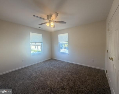 8909 Chesapeake Avenue - Photo Thumbnail 5