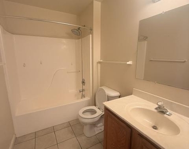8909 Chesapeake Avenue - Photo Thumbnail 3