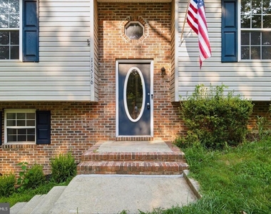 11516 Deadwood Drive - Photo Thumbnail 2