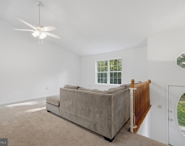 11516 Deadwood Drive - Photo Thumbnail 5