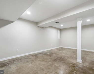11516 Deadwood Drive - Photo Thumbnail 30