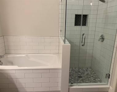 6701 Covered Bridge Dr - Photo Thumbnail 16