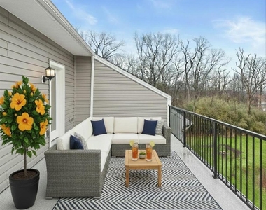 304 Sweetbay Road - Photo Thumbnail 9