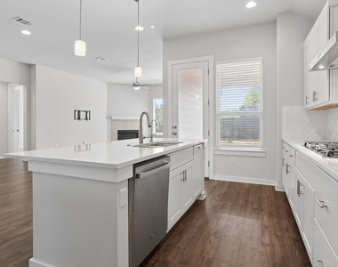 6405 Velvet Leaf Ln - Photo Thumbnail 10