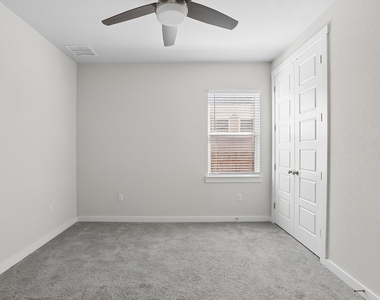 6405 Velvet Leaf Ln - Photo Thumbnail 6
