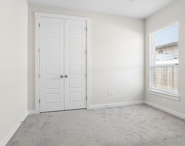 6405 Velvet Leaf Ln - Photo Thumbnail 4