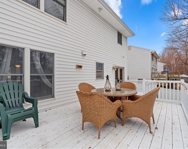 24 Jameson Lane - Photo Thumbnail 38