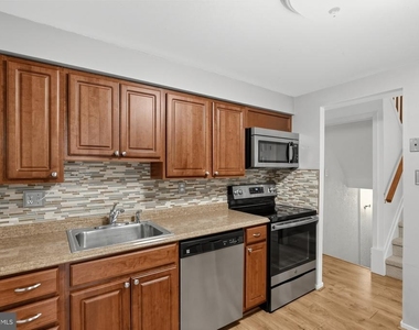 139 Orange Court - Photo Thumbnail 13