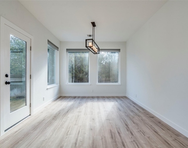 3315 Santee Dr - Photo Thumbnail 16