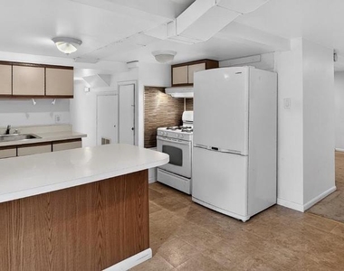 300 Maiden Choice Lane - Photo Thumbnail 7